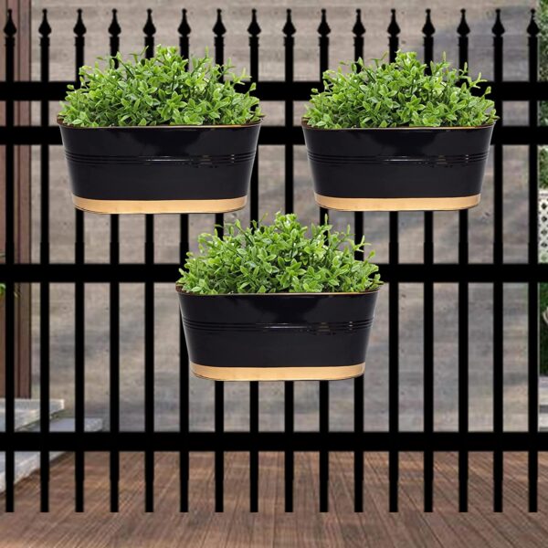 Iron Oval Hanging Pot