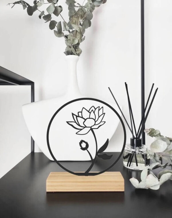 Waterlily flower shelf decor